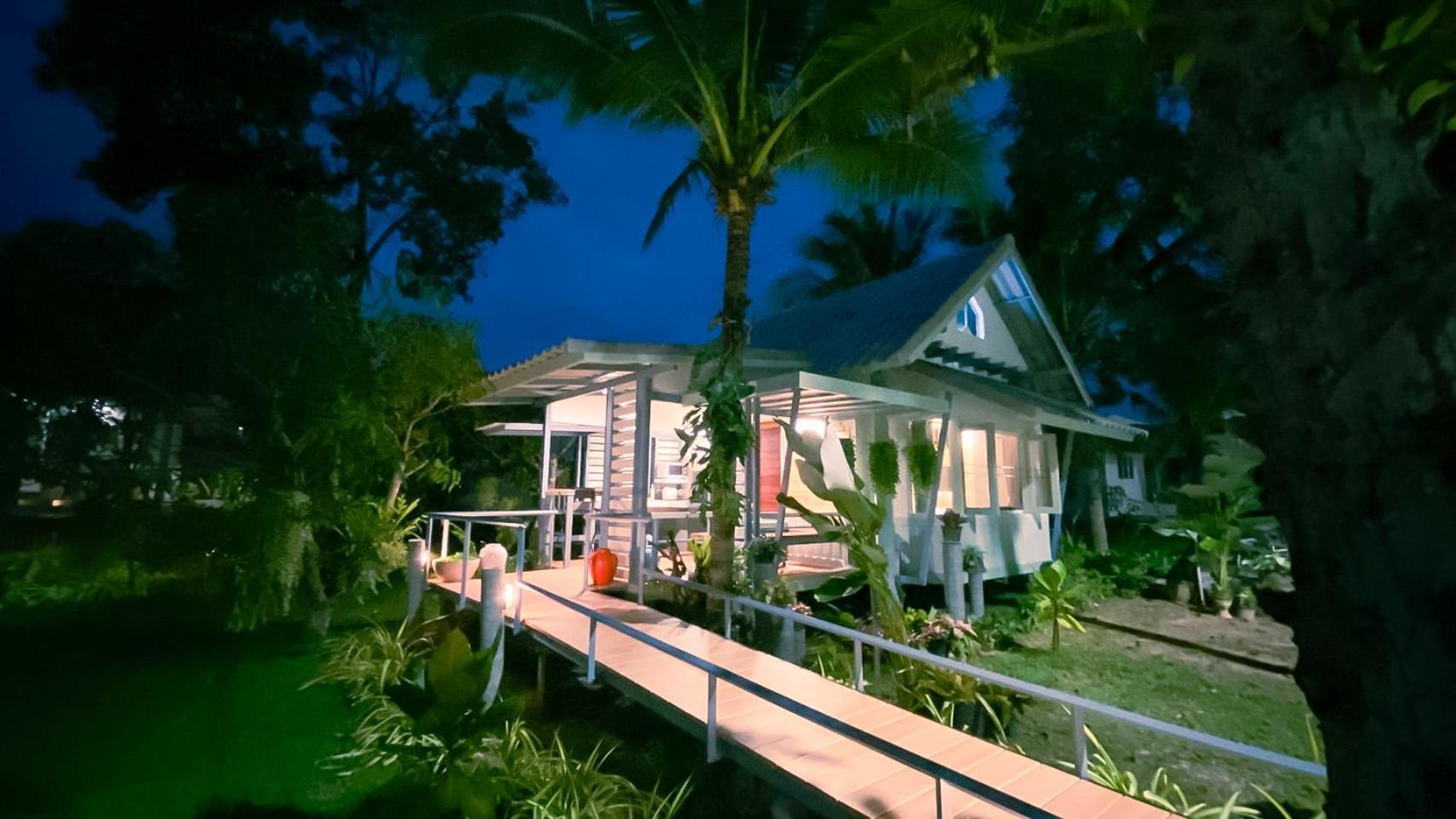 Vila Rimsira Chumphon Exteriér fotografie